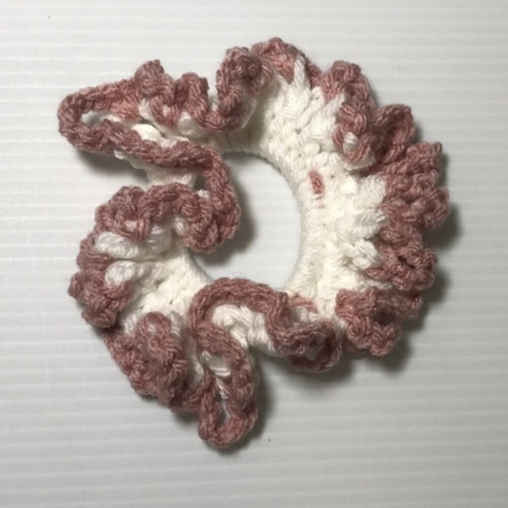 NWT Pink White Handmade Crocheted Hair Scrunchie
